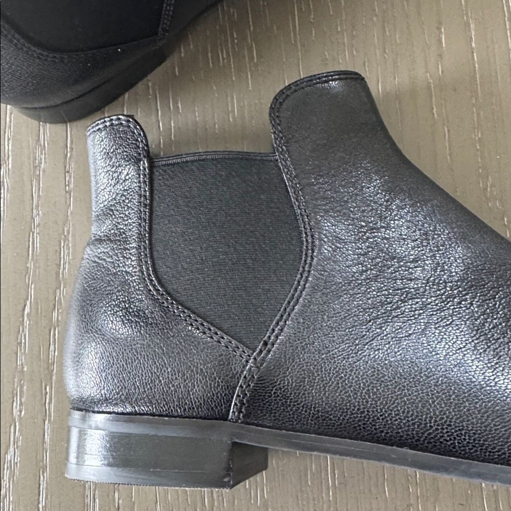 Cole Haan HARA Black Leather Ankle Booties Low Heel Slip-On Women’s Size 8.5B - Picture 11 of 12